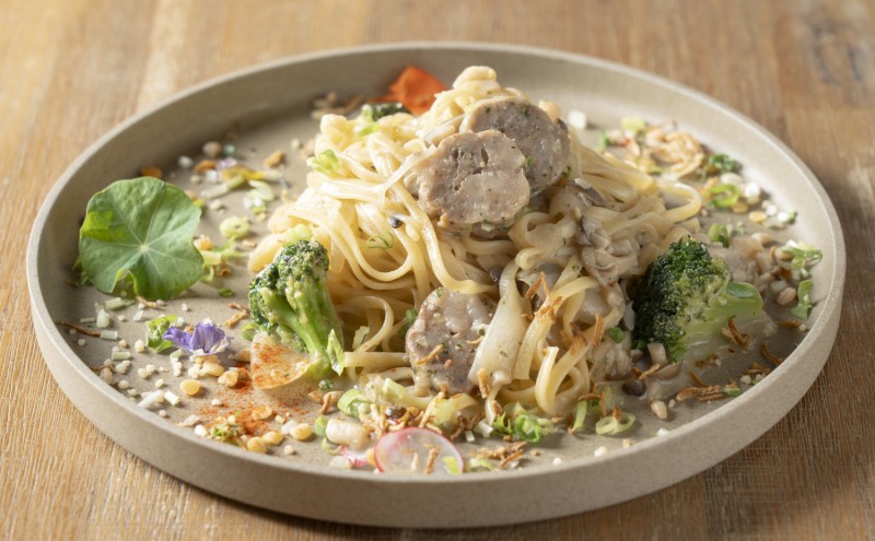 8月のパスタ 手作りサルシッチャの和風柚子胡椒パスタ