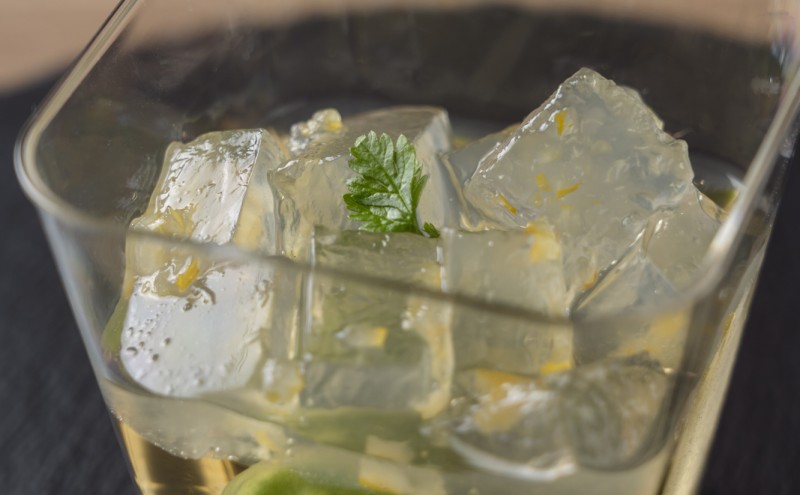 自家製の梅を使ったゼリー